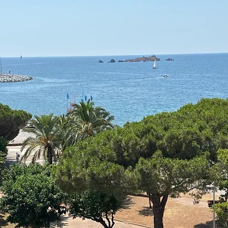 Апартаменты Bleu Azur 207 Сен-Рафаэль