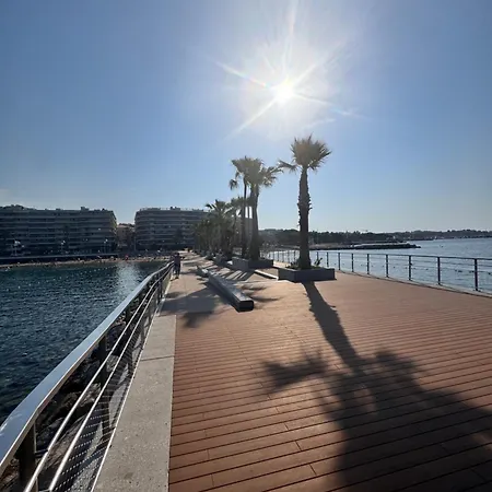 Bleu Azur -vue 6e Etage - Triangle D'or Saint-Raphael (Var)