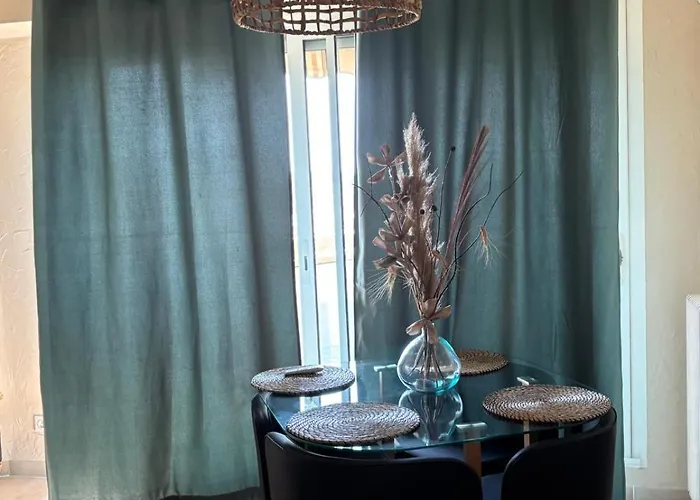 Apartment Bleu Azur -vue 6e Etage - Triangle D'or *